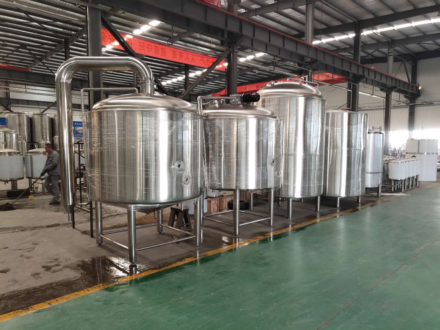 豪魯啤酒設備生產廠家